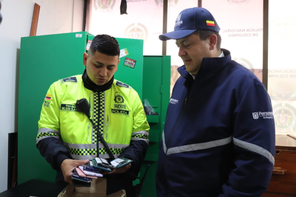 Más de 28 mil celulares incautados reposan  en las 21 estaciones de policía de la ciudad