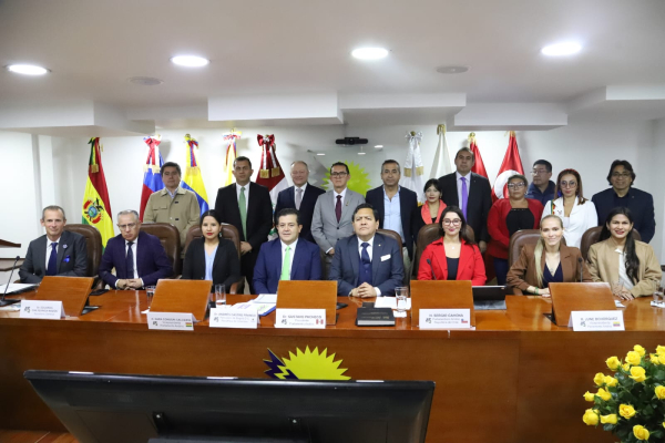 Personería de Bogotá reafirma su compromiso con la población refugiada en sesión con el Parlamento Andino