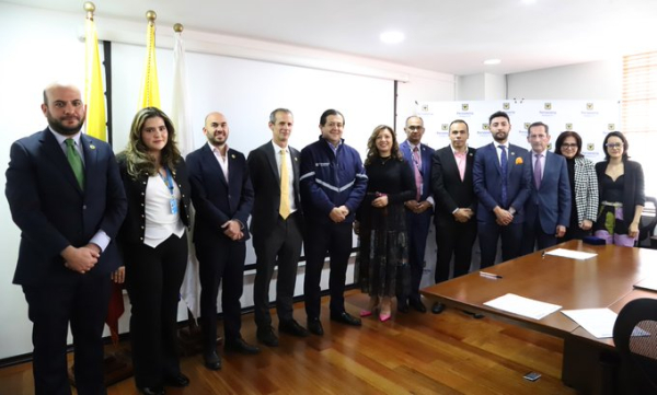 Personería de Bogotá y ACNUR firman memorando de entendimiento para fortalecer los derechos de la población migrante y refugiada