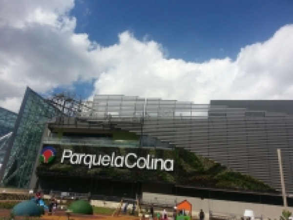 Centro comercial La Colina abrió sin cumplir requisitos